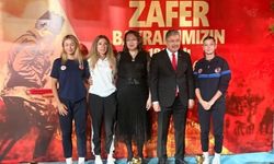 Ragbiciler resepsiyondaydı