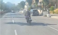 Eskişehir'de motosiklet sürücüsünden tehlikeli hareket