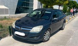 Sürücülerin park anlayışı vatandaşı şaşkına çevirdi!