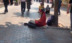 Sokak müzisyenleri kente renk katıyor