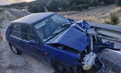 Bilecik’te kontrolden çıkan otomobil refüje çarptı: 7 yaralı