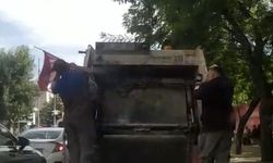 Çöpte buldular, özenle temizleyip kamyona astılar