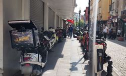 Eskişehir'de kaldırım işgali son bulmuyor: Yayalar isyanda