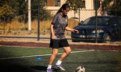Konca Spor’da kız futbol okulu çalışmalara başladı