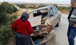 Sivrihisar'da araçlar kafa kafaya çarpıştı!