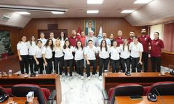 Eskişehir’de Şehrin Kızları’ndan Başkan Kurt’a ziyaret
