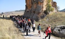 Eskişehir’de doğaseverler Cumhuriyet için yürüdü