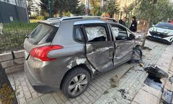 Eskişehir'deki kazada ortalık savaş alanına döndü: Araç karşı şeride geçti!