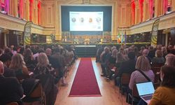 Ahmet Ataç, Tepebaşı’nın iklim modelini Avrupa’ya anlattı