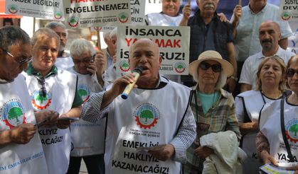 Eskişehir'de emekliler imza kampanyası ile haklarını arıyor!