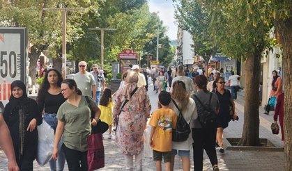 Eskişehir'de termometreler yükseldi, satışları da hareketlendi