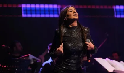 Yıldız Tilbe İstanbul konserinde sahnede fenalaştı