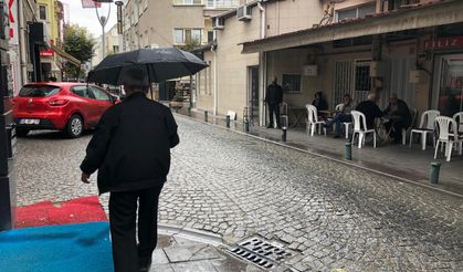 Meteoroloji uyarmıştı: Sağanak yağış Eskişehir'i etkisi altına aldı!