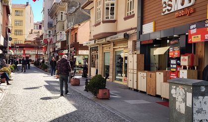 Eskişehir'de Ramazan ayıyla birlikte uzun kuyruklarda kayboldu