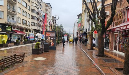 Eskişehir'de hafta sonu caddeler boş kaldı