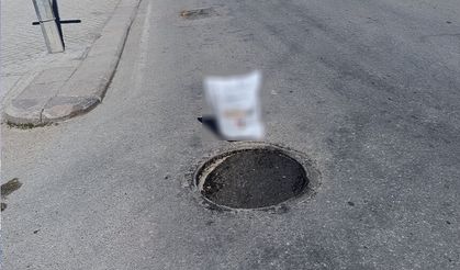 Eskişehir'de rögar kapağı çöktü: Vatandaşın çözümü kazayı önledi