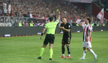Eskişehirspor maçında hakem kararları damga vurdu!