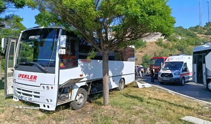 Bilecik'te işçi servisi ile hafif ticari araç çarpıştı!