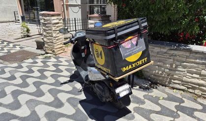 Eskişehir’de motokuryeden esprili özür notu!