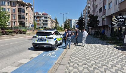 Eskişehir'de otomobil bisikletliye çarptı!