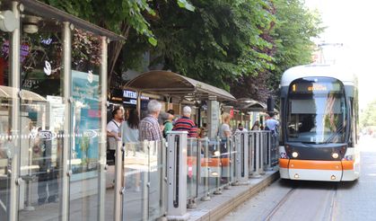Eskişehir'de ulaşımda yeni dönem: Tramvay beklemek artık daha kolay