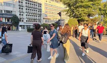 Eskişehir'in en işlek noktasında kural ihlali: Canlarını hiçe saydılar!