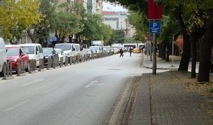 Eskişehir'de trafik aksadı, araç kuyruğunun sonu gözükmedi