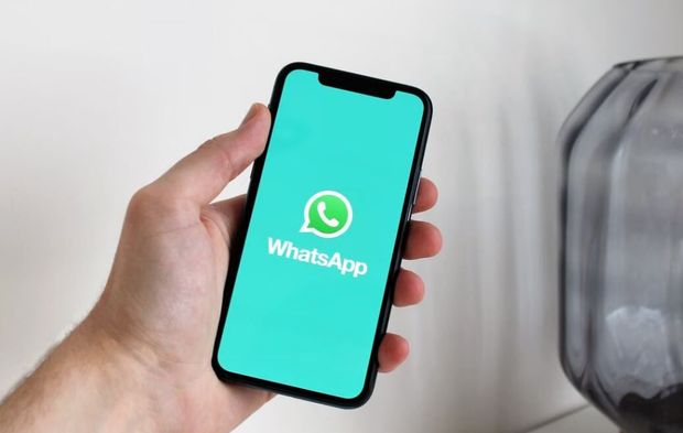WhatsApp'ta fotoğraf gönderirken kalite neden düşüyor?