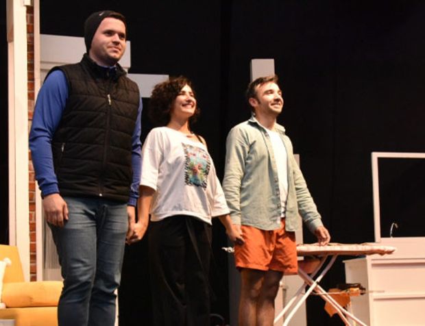 Bozüyük Belediye Tiyatrosu perdelerini açtı
