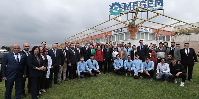 Bakan Dönmez Eskişehir OSB'de MEGEM kursiyerleriyle buluştu