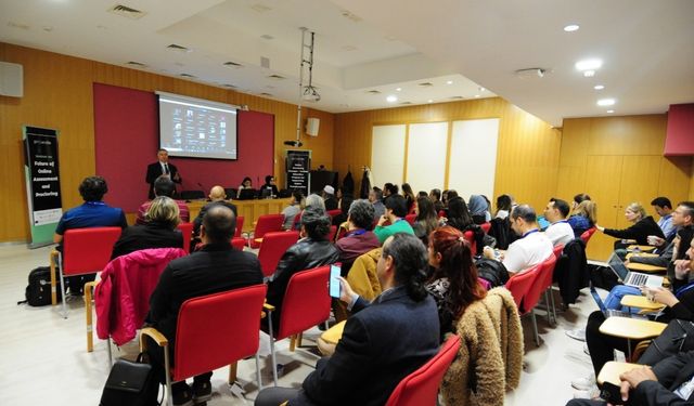 Çevrimiçi gözetimli sınavlar uluslararası seminerde konuşuldu