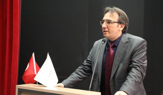 DEPREM TEMALI YAPI ZİRVESİ