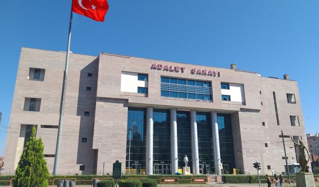 Eskişehir'de polis her yerde onu arıyor: Adliye'den firar etti!