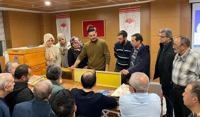 Kütahya’da arıcılık kursu düzenlendi