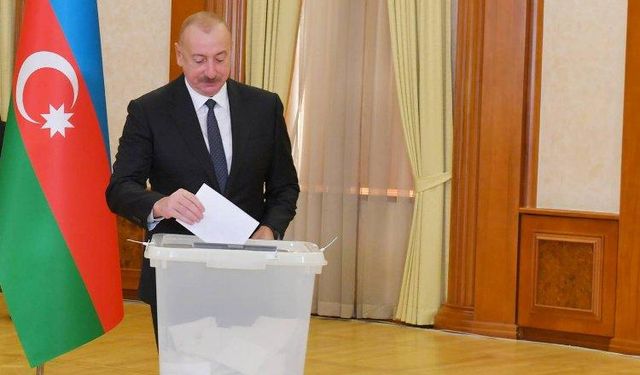 Aliyev 5. kez görevine başladı