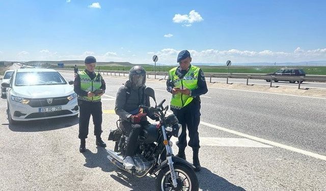 Eskişehir'de motosiklet sürücülerine ceza yağdı!