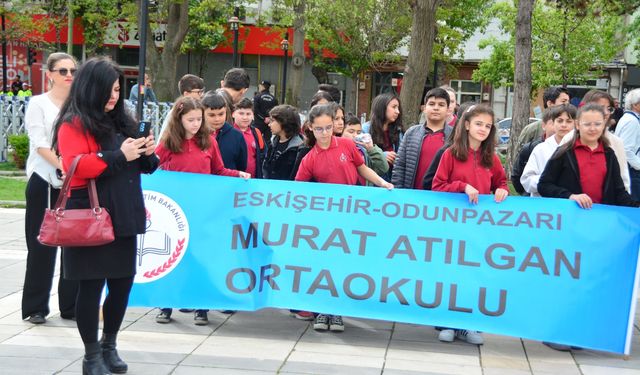 Eskişehir'de 23 Nisan Vilayet Meydanı’nda başladı