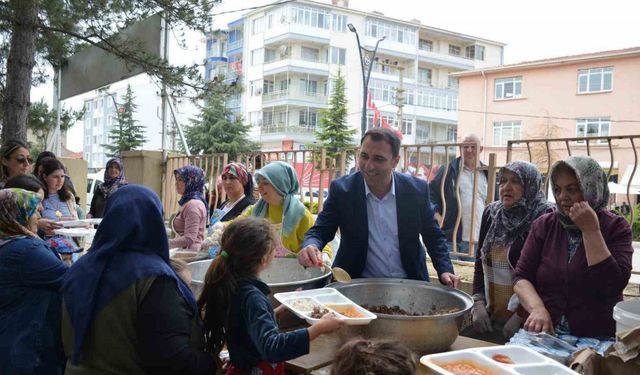 Beylikova Belediyesi 2 bin kişilik yağmur ve şükür duası yemeği düzenledi