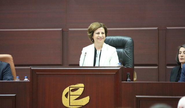 Eskişehir Büyükşehir Belediyesi Meclisi'nde Büyükerşen tartışması!