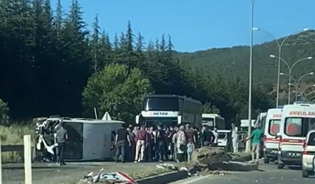 Eskişehir'de kaza: Minibüs yan yattı, 5 yaralı var!