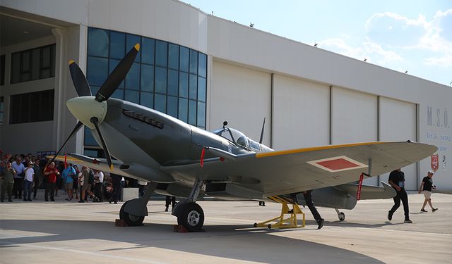 Eskişehir'deki müzeye İngiltere'den savaş uçağı