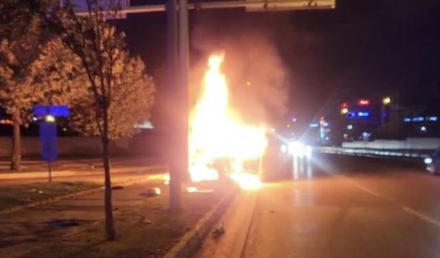 Bursa'da korkunç kaza: Araç alevler içinde kaldı