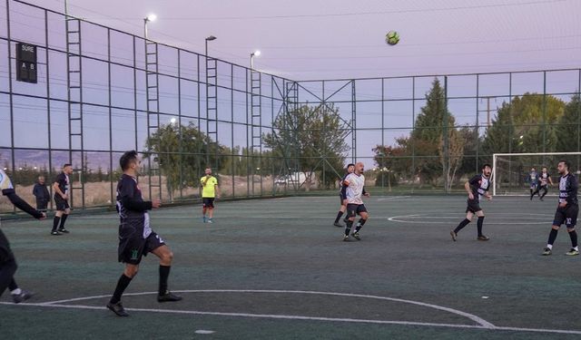 Eskişehir'de futbol turnuvası start aldı