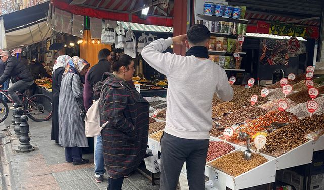 Eskişehir'de indirimi duyan oraya koştu!