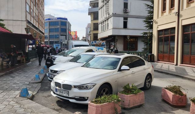 Eskişehir'de duyarsız sürücüler yasak dinlemiyor!