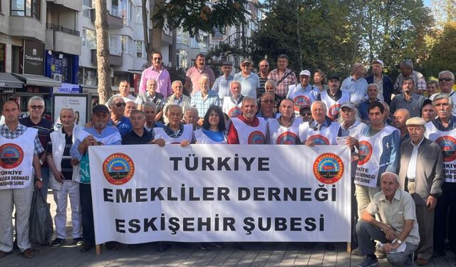 Yoksulluk sınırındaki emekliler Eskişehir'de hükümete seslendi!