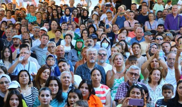 Yeşilçam festivali ziyaretçi akınına uğradı