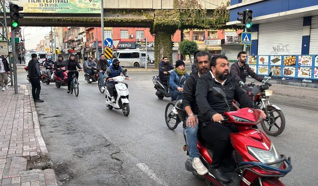 Adana’da motosiklet çılgınlığı: Hindistan'dan farkı yok!