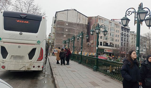 Eskişehir'in trafiğinde ciddi sorun: Tur otobüsleri...