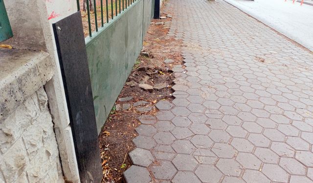 Eskişehir'deki yol kullanılamaz hale geldi